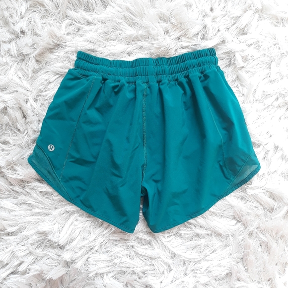 NWOT Lululemon Hotty Hot Shorts 4" Size 4 Tall - Teal Lagoon - Picture 4 of 14